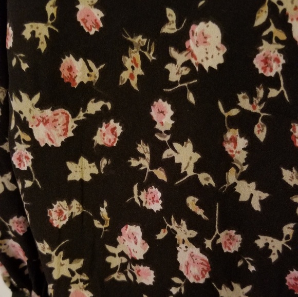 Romper - Picture 3 of 4